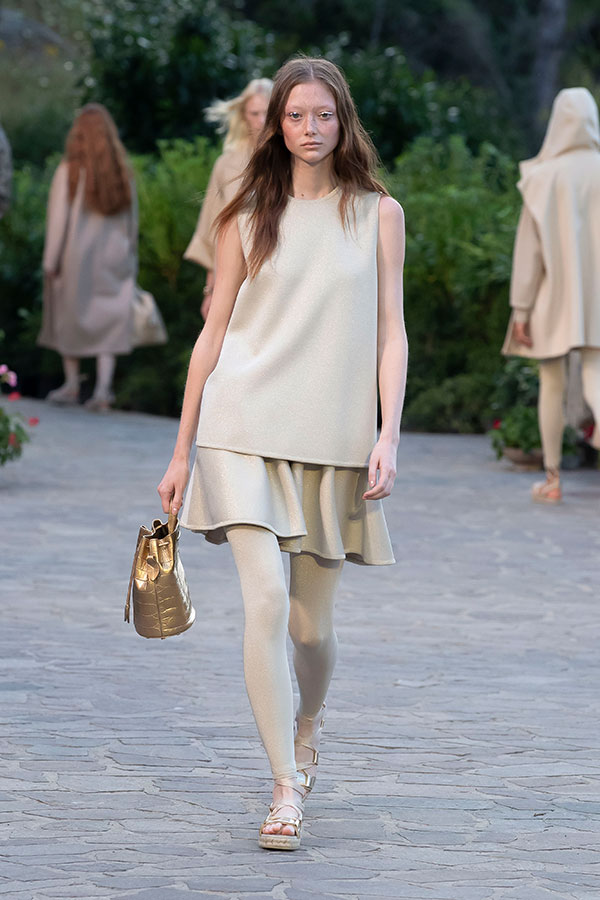 Resort 22 008 Max Mara Resort 22 008 Max Mara