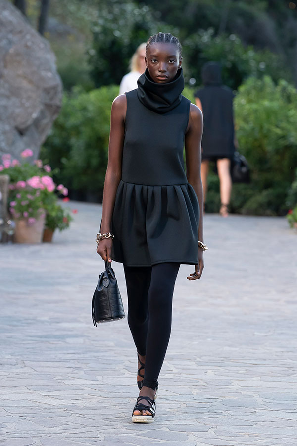 Resort 22 037 Max Mara Resort 22 037 Max Mara