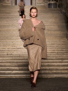 Look9 Resized 240x320 Max Mara